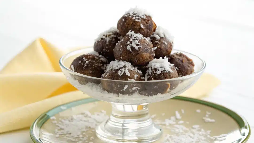Moose farts recipe,moose farts,sweet dessert balls,How to Make Moose Farts moose farts recipe